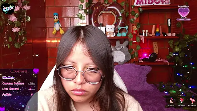 MidoriQuiinn's Live XXX Chat