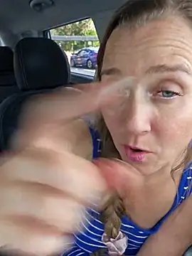 Skyellar Chat XXX live