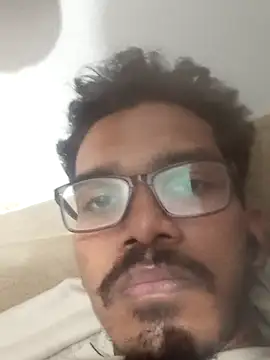 Pokazy przed kamerką – KiranTheBull