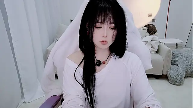 Evangelin-e live XXX chat