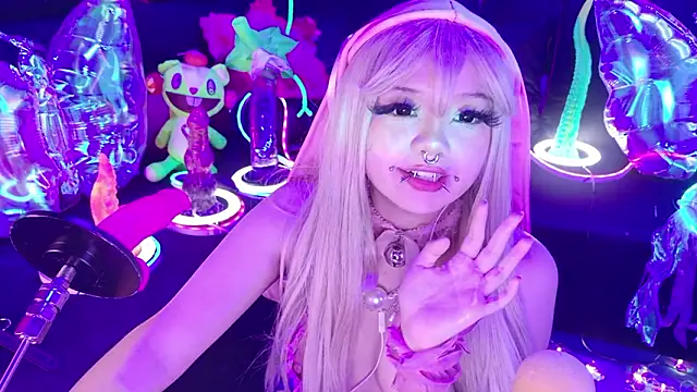 XXX chat uživo modela LaytonBox