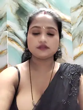 Pokazy przed kamerką – hornysania123