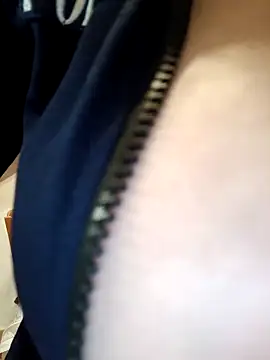 Chat +18 de luciferelili ao vivo