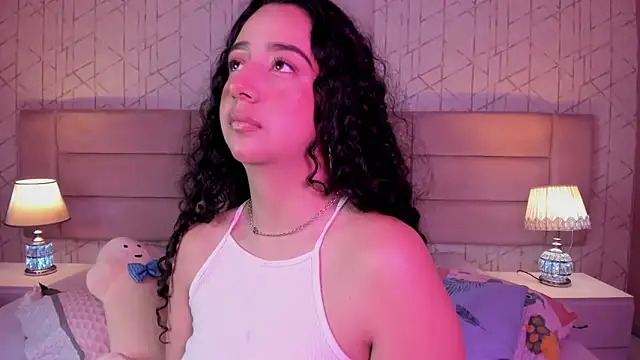 BellaSwwan: απευθείας συνομιλία ΧΧΧ