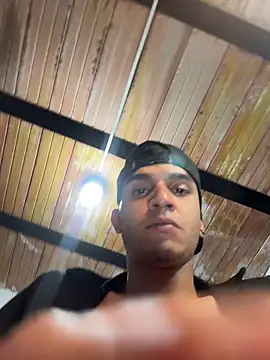 Angel_latinboy Chat XXX in diretta