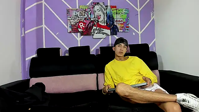 Chatroom XXX en direct de heyy_noah11