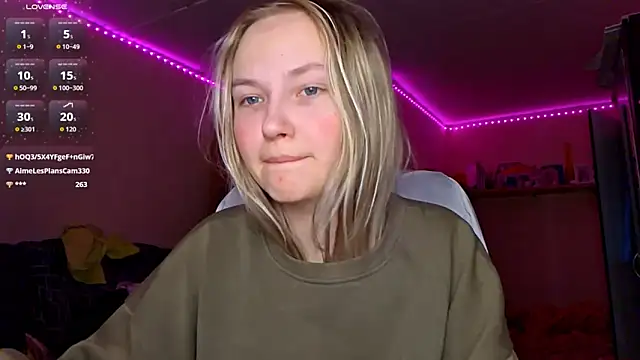 KarinRobertson Chat XXX in diretta