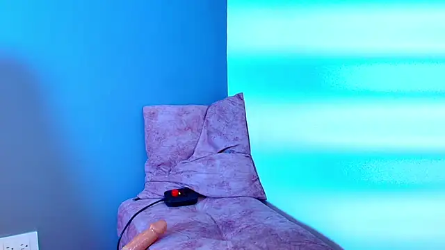 brunette_candyy_ live XXX chat