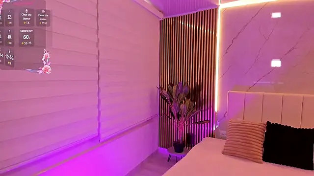 Lyra_Black_ Webcam show