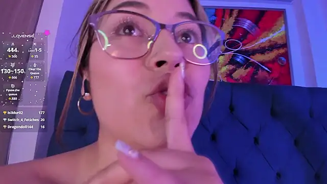 Violet_Blazee's Live XXX Chat