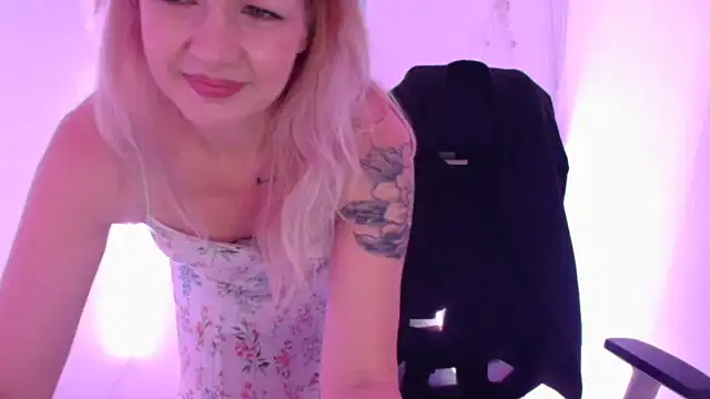 Madonna_Fire live XXX chat