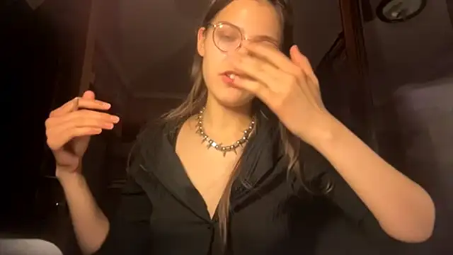 XXX chat uživo modela EdythRozier