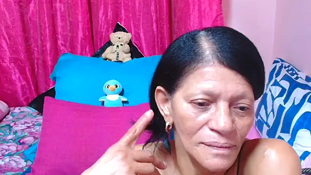 SLUTTYROXY: онлайн-секс-чат