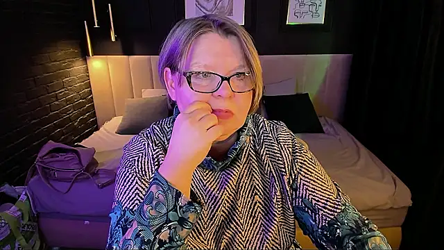 Shannonshine live XXX chat