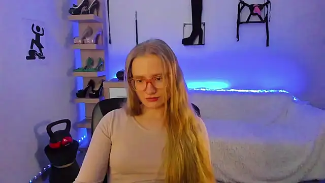 NancyHottie élő XXX-chatje