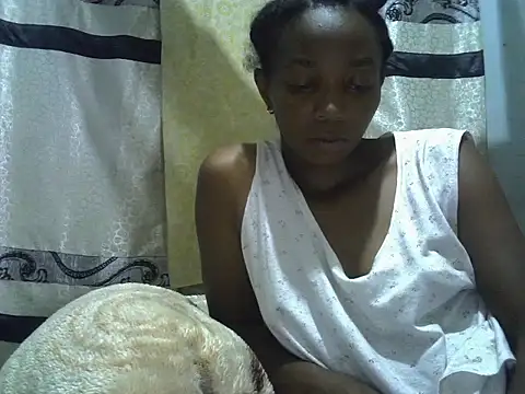 ElianeHot: онлайн-секс-чат