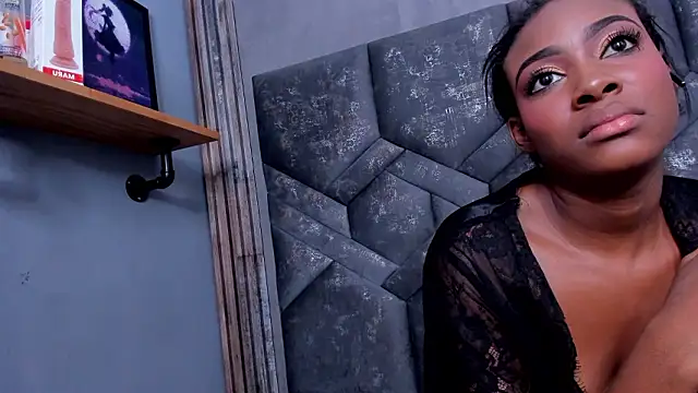 Онлайн чат XXX dalilaqueen