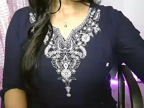 N-Natasha's Live XXX Chat