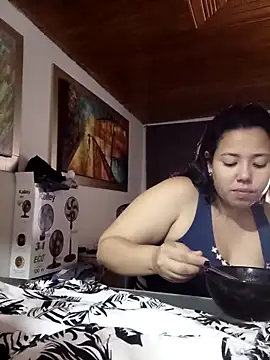 LaDiabla_31 Adlı Modelin Canlı XXX Sohbeti