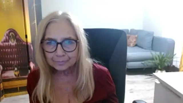 sofia_xkiss élő XXX-chatje