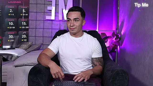 Ryan_Hunt Chat XXX live