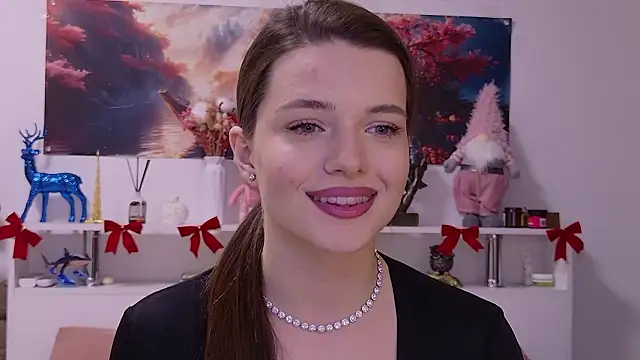 Nellie_Medina Adlı Modelin Canlı XXX Sohbeti