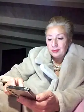 divinaerotica: απευθείας συνομιλία ΧΧΧ