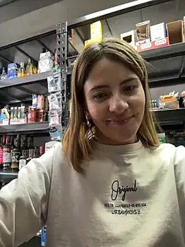 Andrea_19blonde's Webcam Show