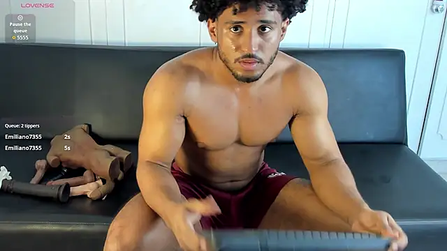 zarek_lux élő XXX-chatje