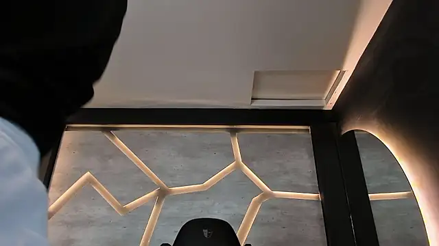 ArohomLester élő XXX-chatje