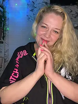 JenniferCarmen live XXX chat