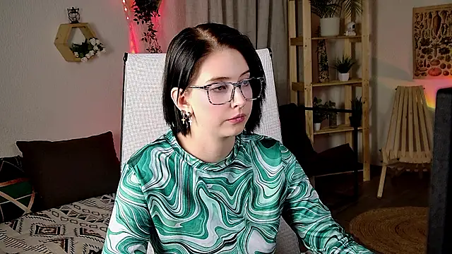 ElenaSomerhalder Live XXX-Chat