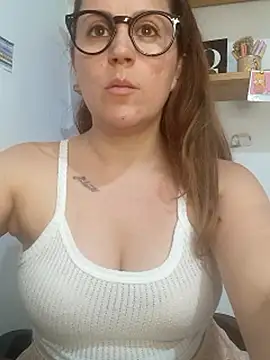 SofiEsteves élő XXX-chatje