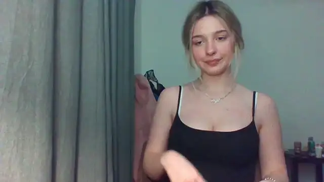 Chatroom XXX en direct de EvelineMagnetic