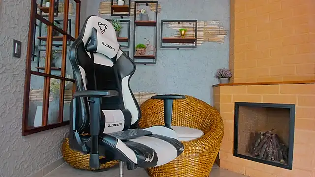 Amy_petitee's Live XXX Chat