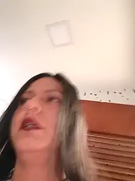 دردشة KiaraBlack_01 الجنسية المباشرة