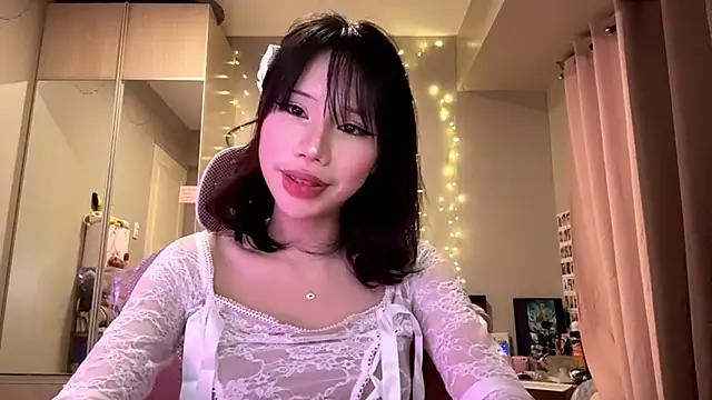 Chat +18 de NoellaTrumbull ao vivo