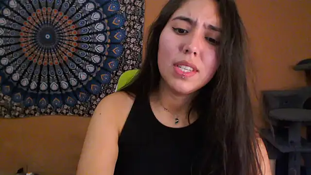 IntimateTales live XXX chat