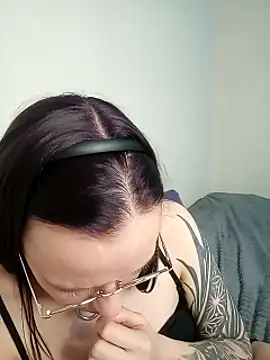 Chat +18 de Aelita_bb ao vivo