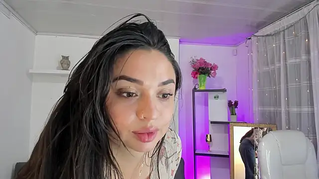 kyliie_ live XXX chat