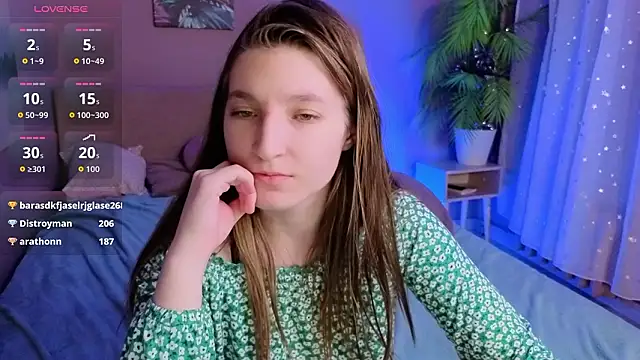 Mia_Myles: απευθείας συνομιλία ΧΧΧ