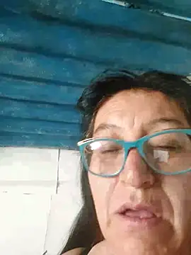 clarita_01 élő XXX-chatje