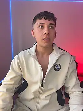 oliver_kyy Live XXX-chat