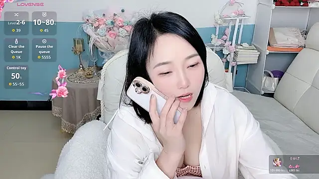 Živý XXX chat Yinzi_