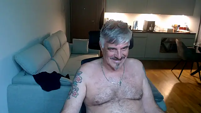 Budapest1958 লাইভ XXX চ্যাট