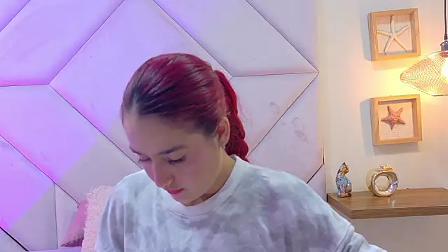 ArielSparkz 现场XXX聊天