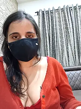 tinaarora 现场XXX聊天