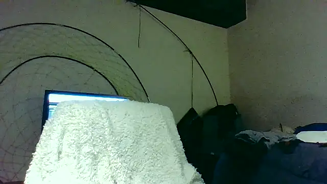 Chat XXX en directo de eatmeplease44