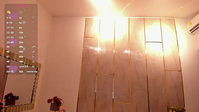 Show modela TylerBloom na web-kameri