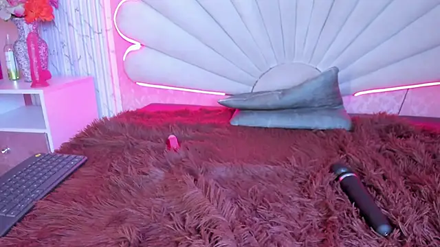 yvi_taylor Adlı Modelin Canlı XXX Sohbeti